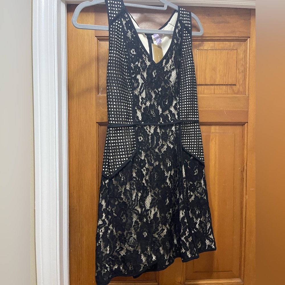 Francesca’s size small lace black cocktail dress